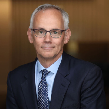 Robert East Robert East